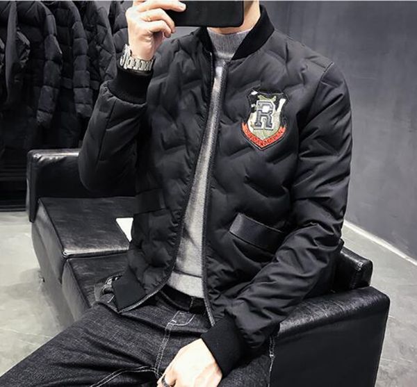 мужская корейская версия нового бутика специальная личность мода повседневная зима бейсбол воротник хлопчатобумажная куртка и пуховик / m-5x, Black
мужская корейская версия нового бутика специальная личность мода повседневная зима бейсбол воротник хлопчатобумажная куртка и пуховик / m-5x, Black