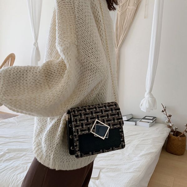 fashion woolen trend female fashion new woolen shoulder slung chain designer luxury small square bag
fashion woolen trend female fashion new woolen shoulder slung chain designer luxury small square bag