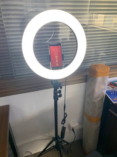 10 inch youtube makeup video live shooting led live stream selfie light with tripod stand ringlight video pgraphy circle tikok
10 inch youtube makeup video live shooting led live stream selfie light with tripod stand ringlight video pgraphy circle tikok