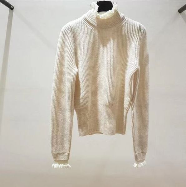 2019 fall and winter new ruffles collar fake two pieces women's sweater, White;black
2019 fall and winter new ruffles collar fake two pieces women's sweater, White;black