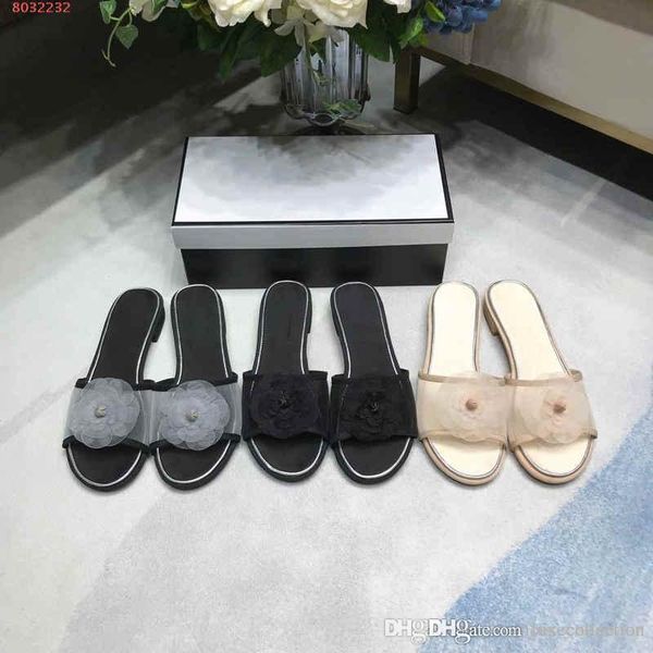 spring/summer classic lady flat slippers,fashionable slippers with breathable mesh and flowers , size 35-41,daily use, Black
spring/summer classic lady flat slippers,fashionable slippers with breathable mesh and flowers , size 35-41,daily use, Black