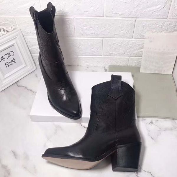 dhl)women designer boots martin desert boot flamingos love arrow medal 100% real leather coarse size eu35-41 with box da2904, Black
dhl)women designer boots martin desert boot flamingos love arrow medal 100% real leather coarse size eu35-41 with box da2904, Black
