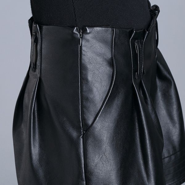 new winter women wide leg shorts korean style slim fit pu leather shorts female fashion solid high waist shorts plus size m-4xl, White;black
new winter women wide leg shorts korean style slim fit pu leather shorts female fashion solid high waist shorts plus size m-4xl, White;black