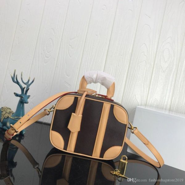 2019 famous designer womens handbag genuine leather messenger bag designer luxury handbags purses women size 20-16-7cm m44582
2019 famous designer womens handbag genuine leather messenger bag designer luxury handbags purses women size 20-16-7cm m44582