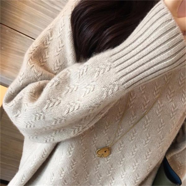 2019 autumn winter new sweaters turtleneck cashmere sweater women knitted pullover women sweter fashion sweaters plus size, White;black
2019 autumn winter new sweaters turtleneck cashmere sweater women knitted pullover women sweter fashion sweaters plus size, White;black