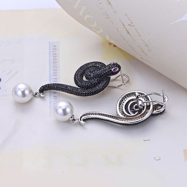 2018 fast buy fast special jewelry European and American personalized Snake Earrings female exaggeration flow Pearl Earrings customization
2018 fast buy fast special jewelry European and American personalized Snake Earrings female exaggeration flow Pearl Earrings customization