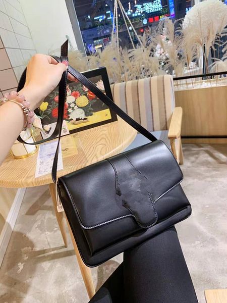 package female ms cowhide envelope restoring ancient ways of new fund of one shoulder aslant handbag genuine leather luxury handbag
package female ms cowhide envelope restoring ancient ways of new fund of one shoulder aslant handbag genuine leather luxury handbag
