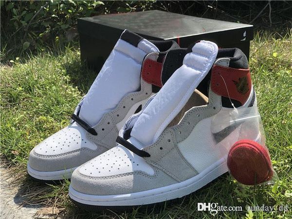 new air aauthentic 1 high og retro white black light smoke grey men basketball shoes 555088-126 varsity red man sports sneakers with box
new air aauthentic 1 high og retro white black light smoke grey men basketball shoes 555088-126 varsity red man sports sneakers with box