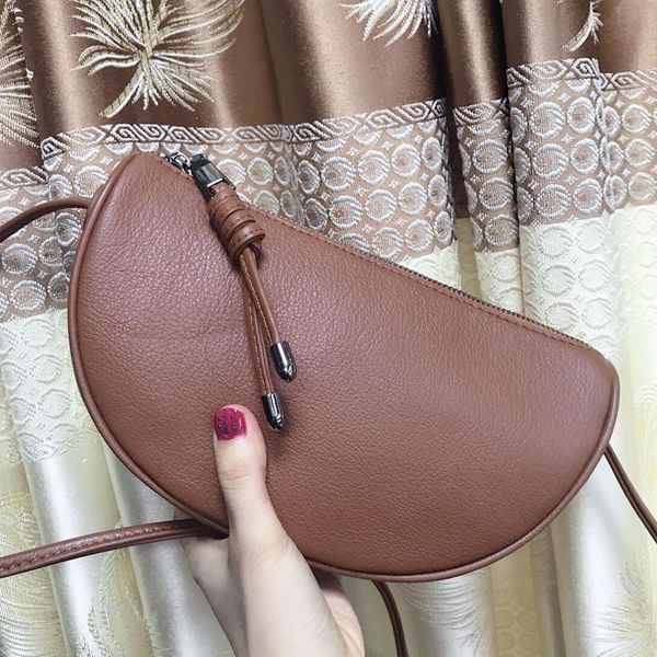 genuine leather shoulder bag women's handbags fashion crossbody bags for women messenger bag female purse totes
genuine leather shoulder bag women's handbags fashion crossbody bags for women messenger bag female purse totes