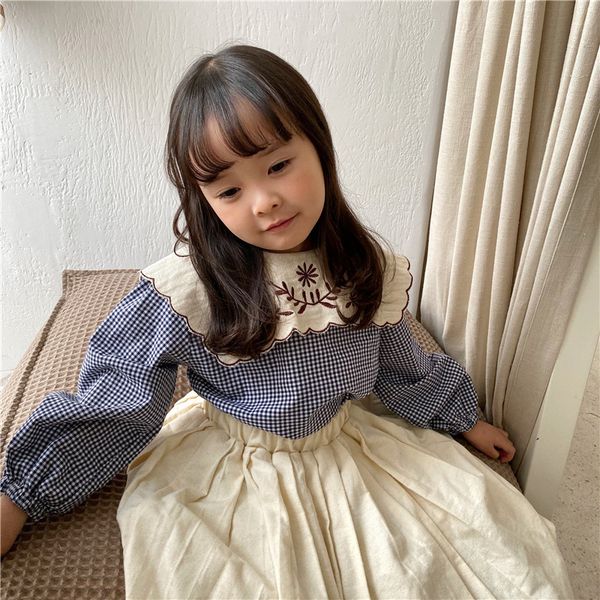 spring 2020 girls long sleeve plaid shirt embroidered flower baby large lapel shirt korea girls clothes sweet girl for 1-6t y200704, White;black
spring 2020 girls long sleeve plaid shirt embroidered flower baby large lapel shirt korea girls clothes sweet girl for 1-6t y200704, White;black