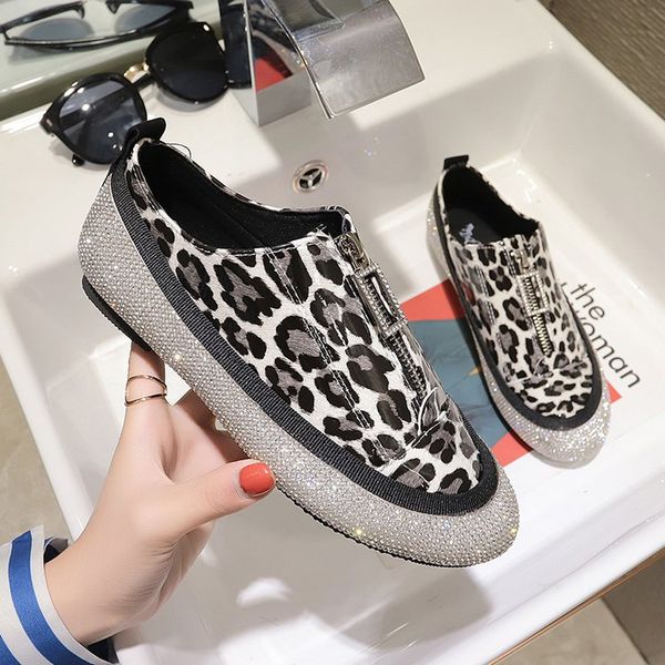 2019 spring new style fashion thick bottomed leopard shoes women's platform shoes man-made diamond flat, Black
2019 spring new style fashion thick bottomed leopard shoes women's platform shoes man-made diamond flat, Black