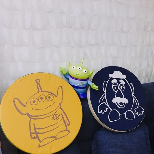 new japan style cartoon cushions round seat cushion for sofa chair car home decor chair cushion thick cotton linen buttocks mat
new japan style cartoon cushions round seat cushion for sofa chair car home decor chair cushion thick cotton linen buttocks mat