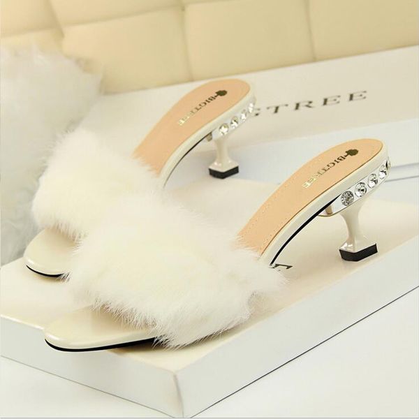 women's fashionable and elegant half slippers water diamonds sweet stiletto shoes wool one word slippers, Black
women's fashionable and elegant half slippers water diamonds sweet stiletto shoes wool one word slippers, Black