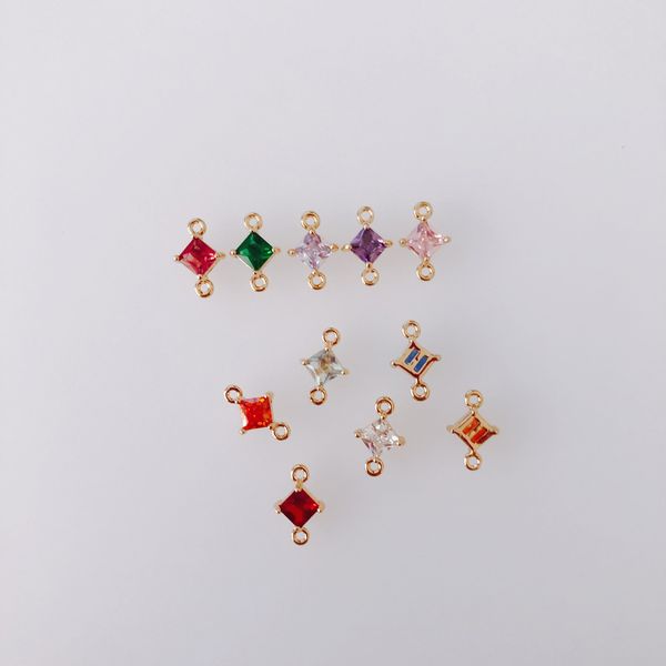 8 pieces / lot personalized copper-plated thick gold-plated gold diamond mini double hanging square pendant earrings, Blue;slivery
8 pieces / lot personalized copper-plated thick gold-plated gold diamond mini double hanging square pendant earrings, Blue;slivery
