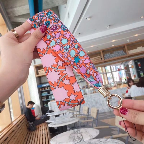 новый горячий цветок lanyard широкий шейный ремешок для ключей id card gym мобильного телефона ремни usb знак держатель diy ханг строп
новый горячий цветок lanyard широкий шейный ремешок для ключей id card gym мобильного телефона ремни usb знак держатель diy ханг строп