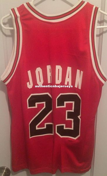 дешевые оптовые майкл джерси mj champion red # 23 баскетбольная футболка жилет сшитые баскетбольные майки ncaa, Black;blue
дешевые оптовые майкл джерси mj champion red # 23 баскетбольная футболка жилет сшитые баскетбольные майки ncaa, Black;blue