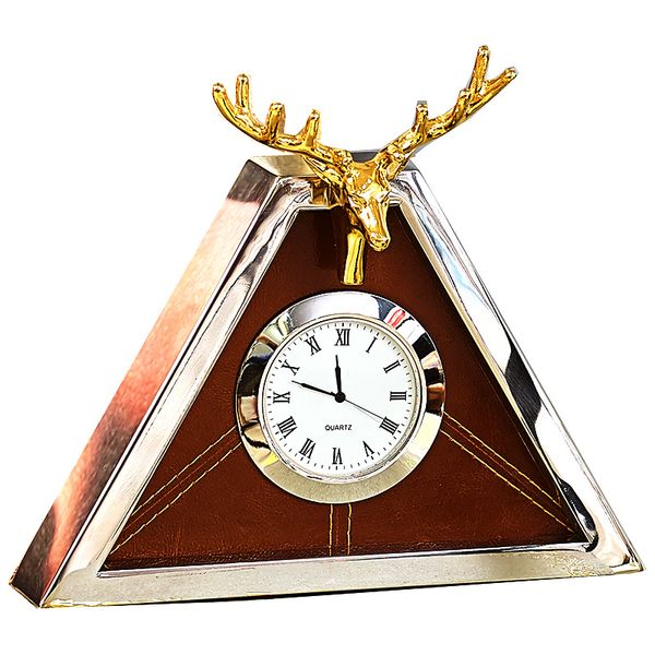 modern high-end clock european living room metal triangle creative table clock shell deer pendulum table new products
modern high-end clock european living room metal triangle creative table clock shell deer pendulum table new products