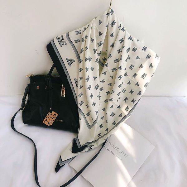 90*90cm High quality letter print silk scarf Ladies elegant luxury scarf women Hair scarf Shawl Headband dropshipping
90*90cm High quality letter print silk scarf Ladies elegant luxury scarf women Hair scarf Shawl Headband dropshipping