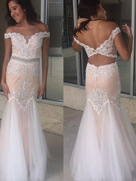 charming lace appliques beads tulle dinner dress mermaid long formal evening gown robe de soiree, Black;red
charming lace appliques beads tulle dinner dress mermaid long formal evening gown robe de soiree, Black;red