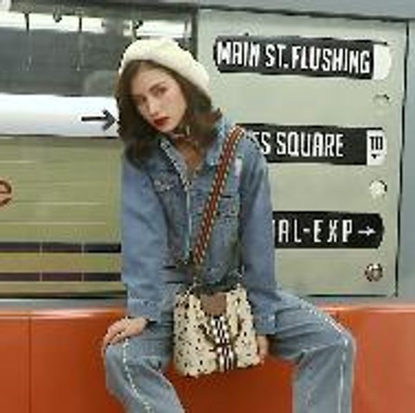 2019 new fashion single shoulder slant bucket bagaaa295
2019 new fashion single shoulder slant bucket bagaaa295