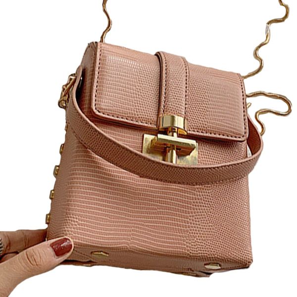 foreign air small bag female portable korean version of the shoulder bag fashion chain wild messenger small square
foreign air small bag female portable korean version of the shoulder bag fashion chain wild messenger small square