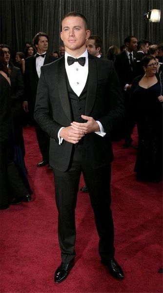 fashionable one button groomsmen shawl lapel groom tuxedos men suits wedding/prom/dinner man blazer(jacket+pants+tie+vest) 685, Black;gray
fashionable one button groomsmen shawl lapel groom tuxedos men suits wedding/prom/dinner man blazer(jacket+pants+tie+vest) 685, Black;gray