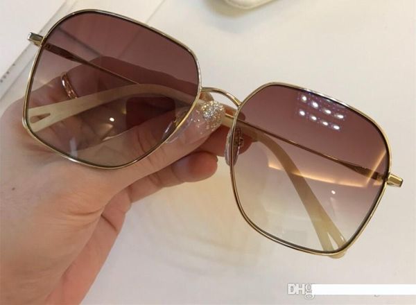 2135 sunglass luxury women deisnger eight sided shape uv400 len summer style adumbral butterfly designer come with case, White;black
2135 sunglass luxury women deisnger eight sided shape uv400 len summer style adumbral butterfly designer come with case, White;black