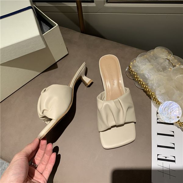 2020 summer fashion women pleated slipper square toe thin low heel sandal outdoor casual slides party dress shoes, Black
2020 summer fashion women pleated slipper square toe thin low heel sandal outdoor casual slides party dress shoes, Black
