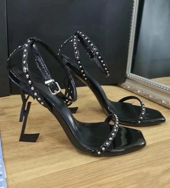 rivets studded women summer gladiator sandals t-strp spikes ladies patent leather pumps high-heeled dress bride single shoes, Black
rivets studded women summer gladiator sandals t-strp spikes ladies patent leather pumps high-heeled dress bride single shoes, Black