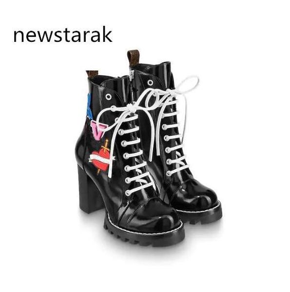 women's leather boots 8cm popular vogue heel black leather shoelaces rubber outsole luxury martin boots box 
women's leather boots 8cm popular vogue heel black leather shoelaces rubber outsole luxury martin boots box