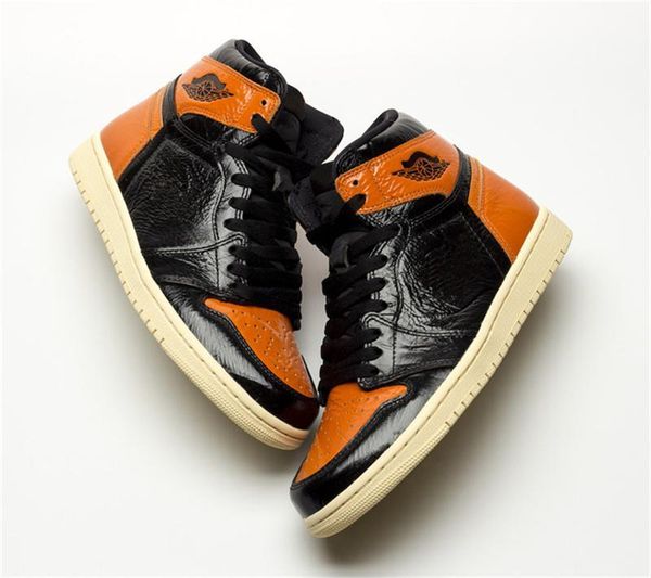 final version 1 og high shattered backboard 3 .0 men basketball shoes black pale vanilla starfish 555088-028 athletic sneakers with box
final version 1 og high shattered backboard 3 .0 men basketball shoes black pale vanilla starfish 555088-028 athletic sneakers with box