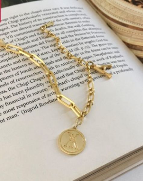 alphabet bracelet personality s925 sterling silver jewelry fashion european style light hand jewelry gold bracelets, Golden;silver
alphabet bracelet personality s925 sterling silver jewelry fashion european style light hand jewelry gold bracelets, Golden;silver