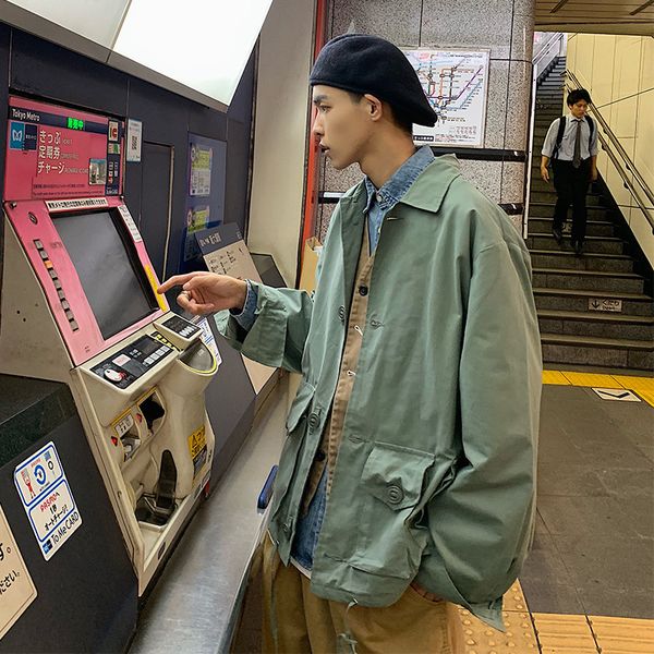 2019 spring and autumn new youth japanese retro tooling pocket design bf wind male loose solid color jacket coat navy blue/green, Black;brown
2019 spring and autumn new youth japanese retro tooling pocket design bf wind male loose solid color jacket coat navy blue/green, Black;brown