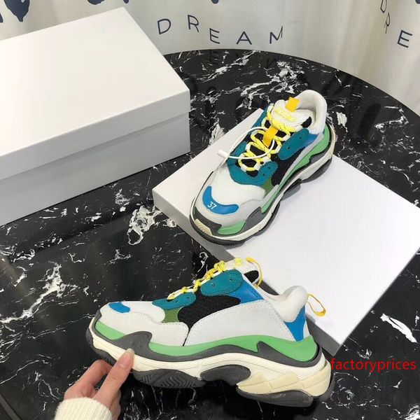 fashion designer paris triple s casual shoes triple s trainers men women beige white sports shoes with translucent soles, , dust bag
fashion designer paris triple s casual shoes triple s trainers men women beige white sports shoes with translucent soles, , dust bag