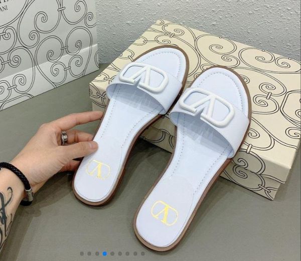 2020 new pu leather classic outdoor women shoes female slippers fashion flat wholesale ing, Black
2020 new pu leather classic outdoor women shoes female slippers fashion flat wholesale ing, Black