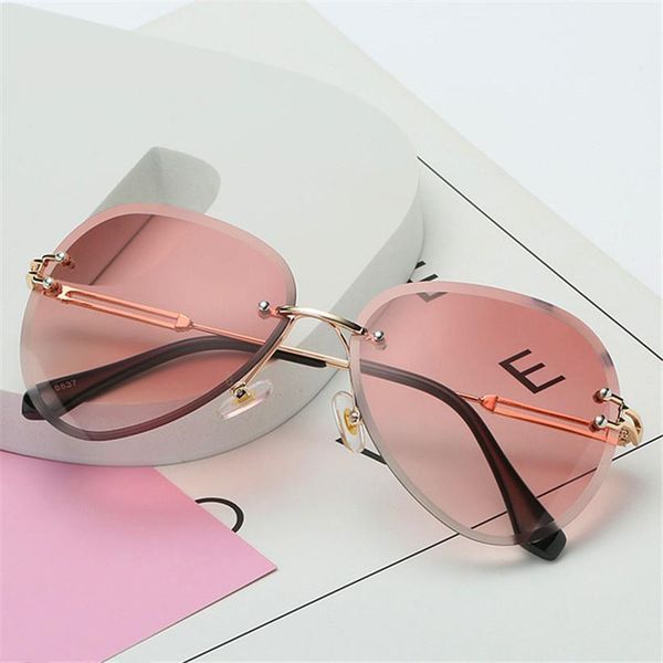 xojox rimless sunglasses women fashion designer sun glasses metal farme gradient shades cutting lens famale goggles uv400 suntr
xojox rimless sunglasses women fashion designer sun glasses metal farme gradient shades cutting lens famale goggles uv400 suntr
