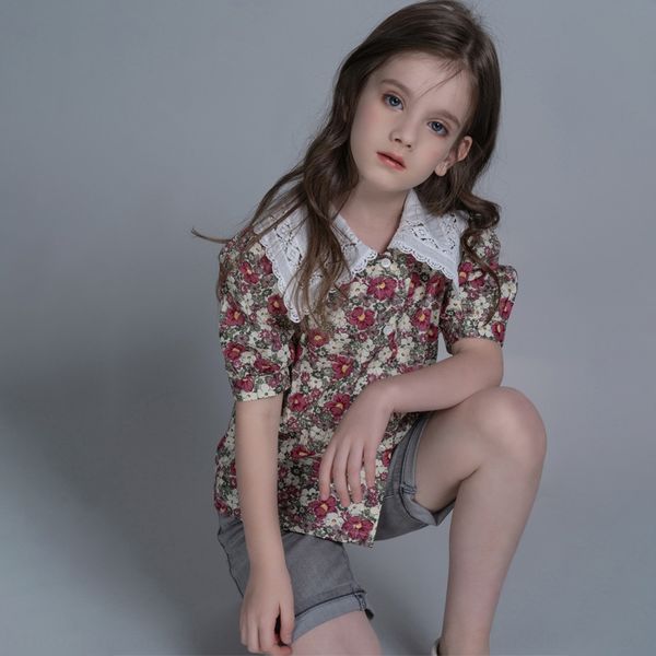 children's lace lapel girl's small floral half sleeve big and lace shirt medium children's buckle british shirt, White;black
children's lace lapel girl's small floral half sleeve big and lace shirt medium children's buckle british shirt, White;black
