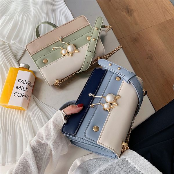 2020 new summer art small fresh student large screen mobile phone bag trend pu small square bag women's shoulder
2020 new summer art small fresh student large screen mobile phone bag trend pu small square bag women's shoulder