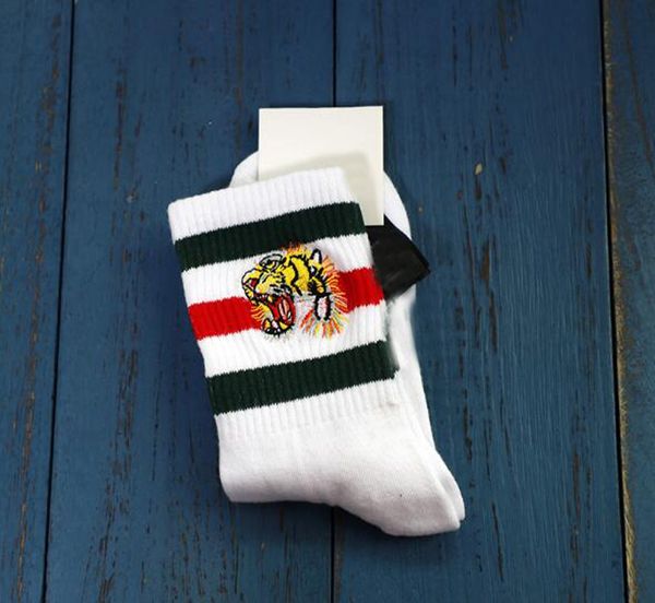 1 pairs=2pcs cotton sports socks for men tiger style knitted famous style mens male socks white black grey winter mens socks
1 pairs=2pcs cotton sports socks for men tiger style knitted famous style mens male socks white black grey winter mens socks