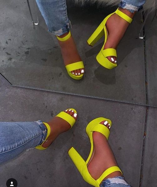 2020 korean version of the word buckle with waterproof platform comfortable wild fish mouth cool shoes women sandalia feminina, Black
2020 korean version of the word buckle with waterproof platform comfortable wild fish mouth cool shoes women sandalia feminina, Black