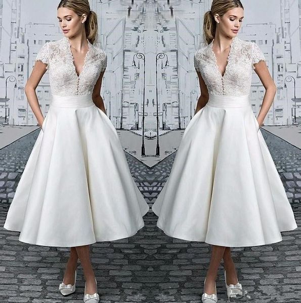 2020 vintage white satin глубокий v шеи шнурка a длина линии свадебные платья с коротким рукавом чай с карманом свадебные свадебные платья в
2020 vintage white satin глубокий v шеи шнурка a длина линии свадебные платья с коротким рукавом чай с карманом свадебные свадебные платья в