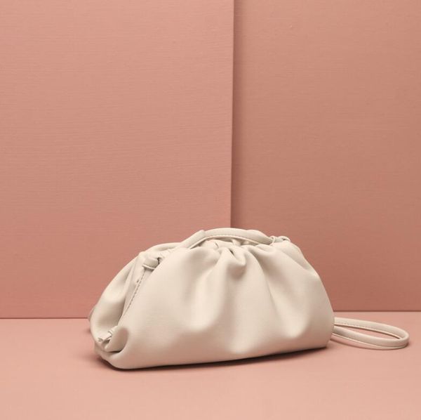 genuine cow leather cloud bag soft wrinkled dumplings shoulder messenger luxury handbags women designer clutches single shoulder oblique bag
genuine cow leather cloud bag soft wrinkled dumplings shoulder messenger luxury handbags women designer clutches single shoulder oblique bag