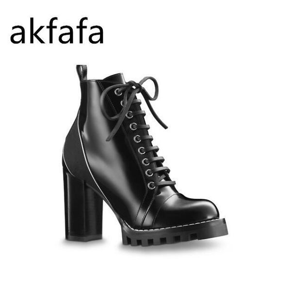 women's leather boots star trail fad thick heel black leather shoelaces rubber outsole luxury martin boots box
women's leather boots star trail fad thick heel black leather shoelaces rubber outsole luxury martin boots box