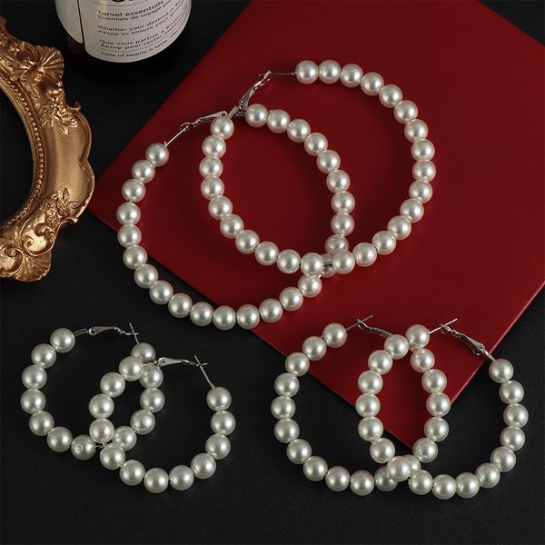 1 pair elegant white pearls round hoop earrings women oversize pearl circle fashion jewelry 30 mm/40 mm/ 60 mm,circle diameter, Golden;silver
1 pair elegant white pearls round hoop earrings women oversize pearl circle fashion jewelry 30 mm/40 mm/ 60 mm,circle diameter, Golden;silver