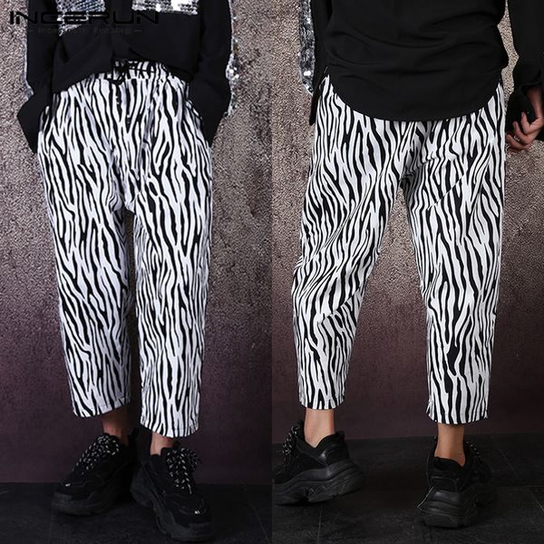 2020 personality joggers men pants printed baggy casual pantalon chic fashion elastic waist streetwear men trousers incerun 5xl, Black
2020 personality joggers men pants printed baggy casual pantalon chic fashion elastic waist streetwear men trousers incerun 5xl, Black