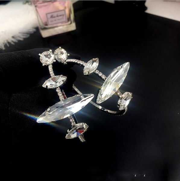 wholesale-crystalcircle earrings 925 sterling silver stud luxury charm beads super stud anti-allergy women wedding bride jewelry
wholesale-crystalcircle earrings 925 sterling silver stud luxury charm beads super stud anti-allergy women wedding bride jewelry