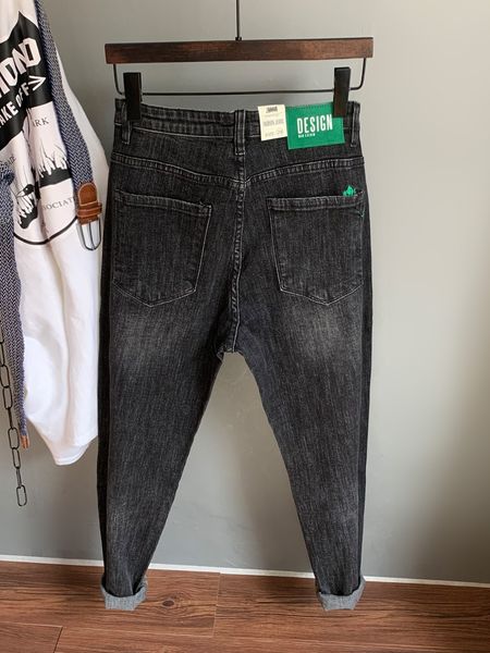 black gecko embroidery asylum tides pants young man city trend cone foot loose black stretch denim trousers, Blue
black gecko embroidery asylum tides pants young man city trend cone foot loose black stretch denim trousers, Blue
