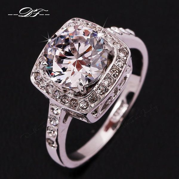 2016 напыщенные большой cz алмаз обручальное кольцо оптовая 18k платиновый покрытием аксессуар кристаллические ювелирные изделия для женщин, Golden;silver
2016 напыщенные большой cz алмаз обручальное кольцо оптовая 18k платиновый покрытием аксессуар кристаллические ювелирные изделия для женщин, Golden;silver