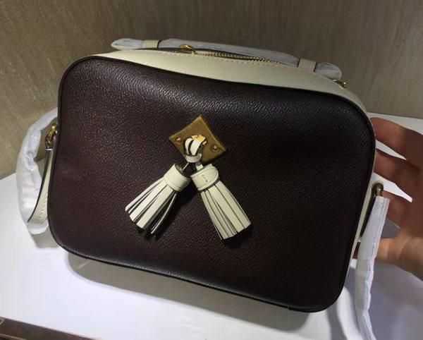 designer woemen bag women's tassel camera bag genuine leather shoulder bag 22cm handbag 43555
designer woemen bag women's tassel camera bag genuine leather shoulder bag 22cm handbag 43555