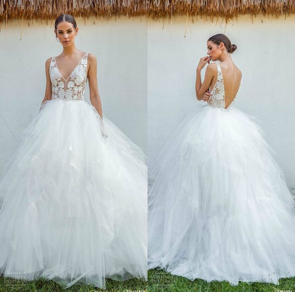2020 white wedding dresses v neck tulle appliqued a line backless country wedding gowns custom made sweep train bridal dress
2020 white wedding dresses v neck tulle appliqued a line backless country wedding gowns custom made sweep train bridal dress